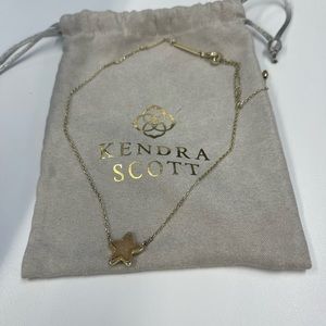 Kendra scott necklace